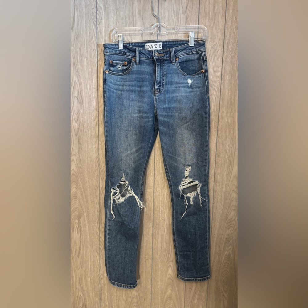 Daze Women's Straight Leg Distressed Blue Jeans